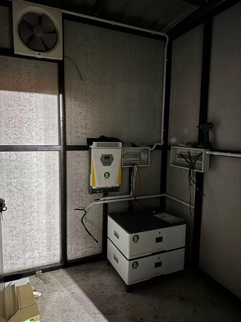Stackable Energy Storage install